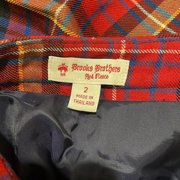 Brooks Brothers red fleece plaid skirt - Picture 3 of 4